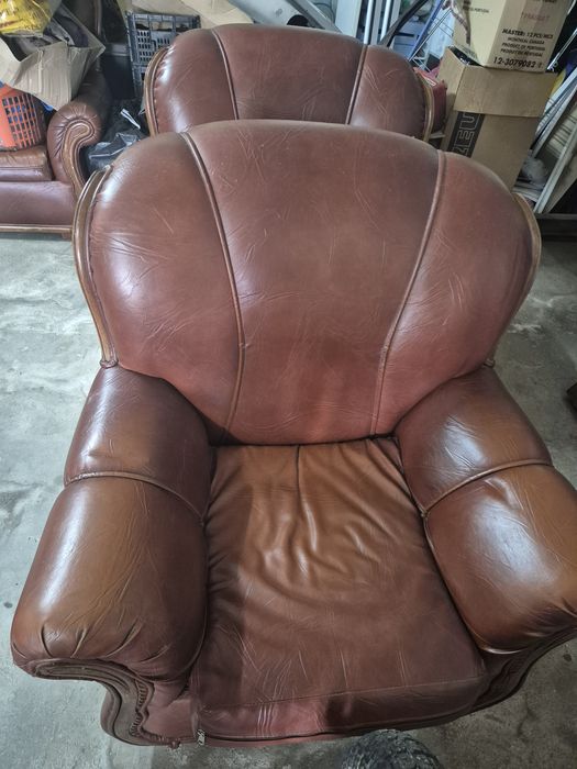 Vendo ou troco 2 sofás usados, mas em bom estado!