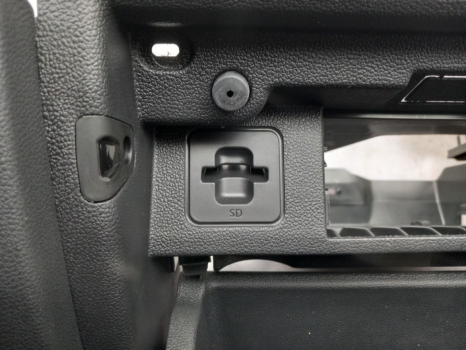 Porta luvas VOLKSWAGEN Polo (AW1)