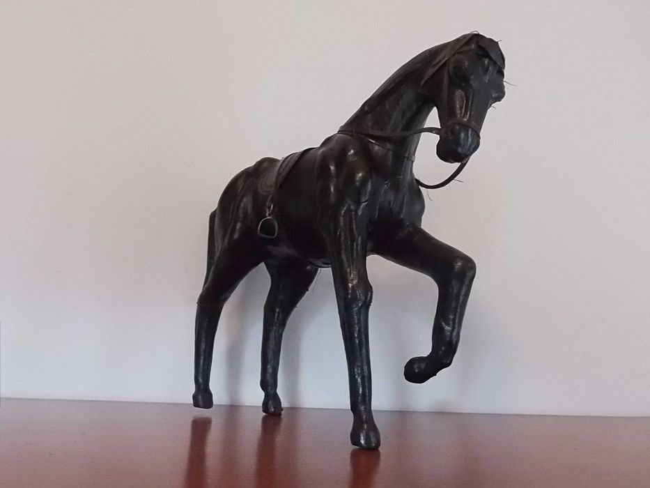 Cavalo couro Vintage