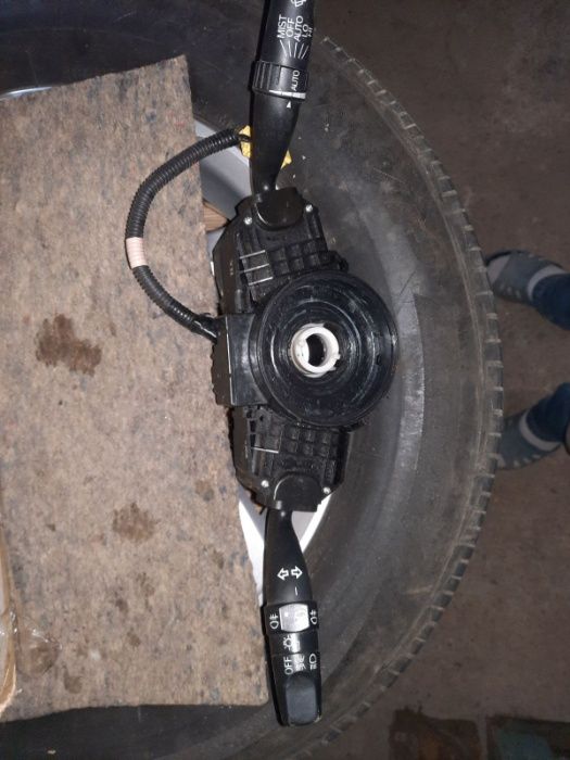 Підрульвий переключатель .гітара. Honda accord 2005 .