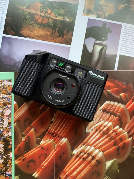 Fujica DL-100 чудовий автофокусний компакт