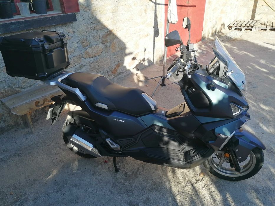 SYM ADX 125 2023 | 12.955 km | Garantia | Muitos Extras – 2.000 € (VENDIDA)