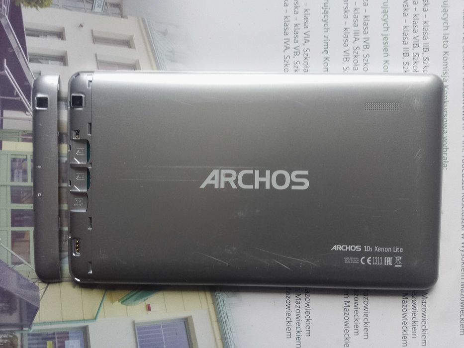Планшет-телефон Archos 101 10 дюймів 2 СІМ все справне
