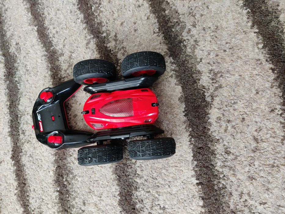 Zestaw 2 auta zdalnie sterowane off road car + samochód Carrera RC