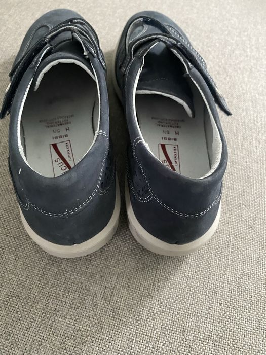Buty damskie zdrowotne