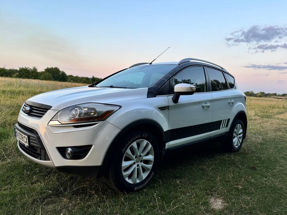 Ford Kuga 2.5 Turbo AWD 2010 год  Газ/бензин