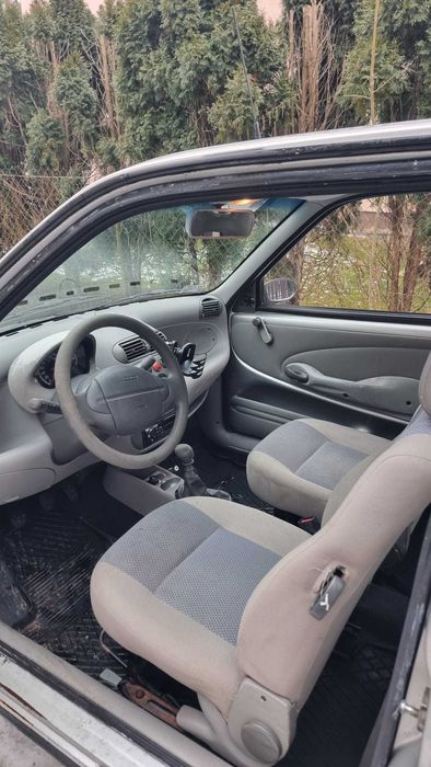 Fiat Seicento srebrny