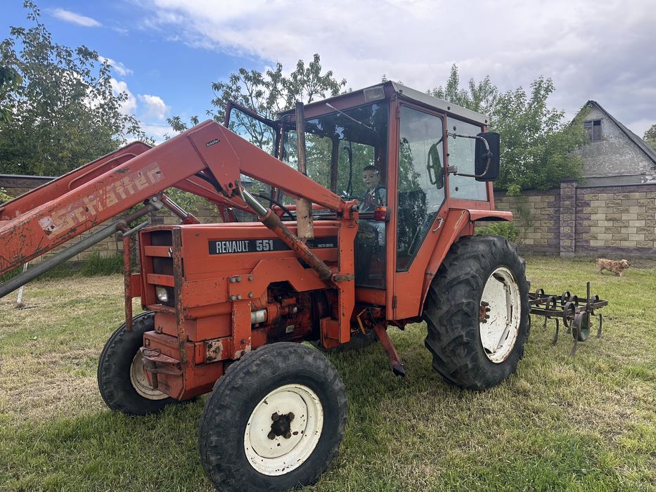 Продам    Трактор