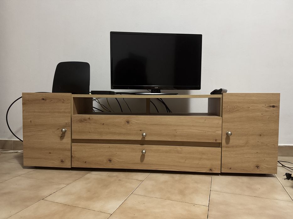 Movel de TV, em madeira