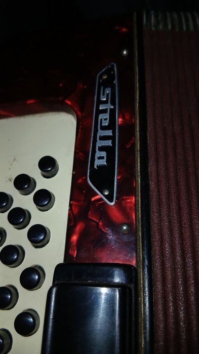 Аккордеон под ремонт