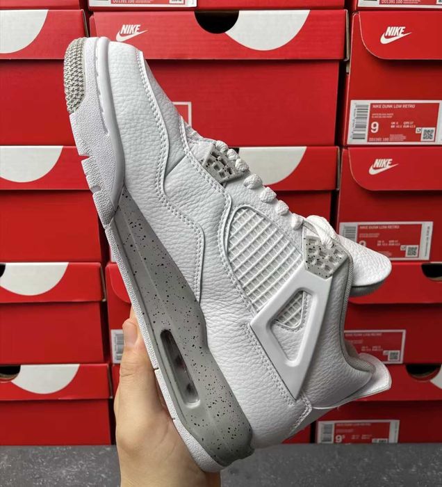 Jordan Air Jordan 4 Retro White Thunder.40