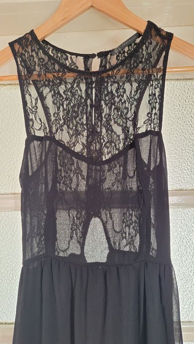 Vestido Preto Zara

Ideal para festa, Cocktail e cerimónias 

É  da Za