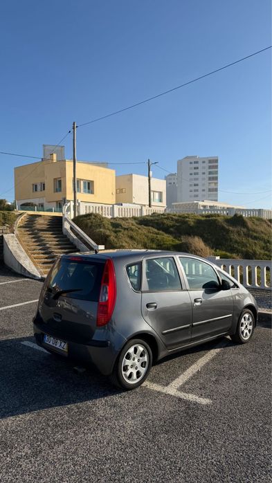 Carro Mitsubishi Colt 2004