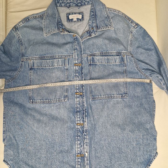 Продам джинсову рубашку