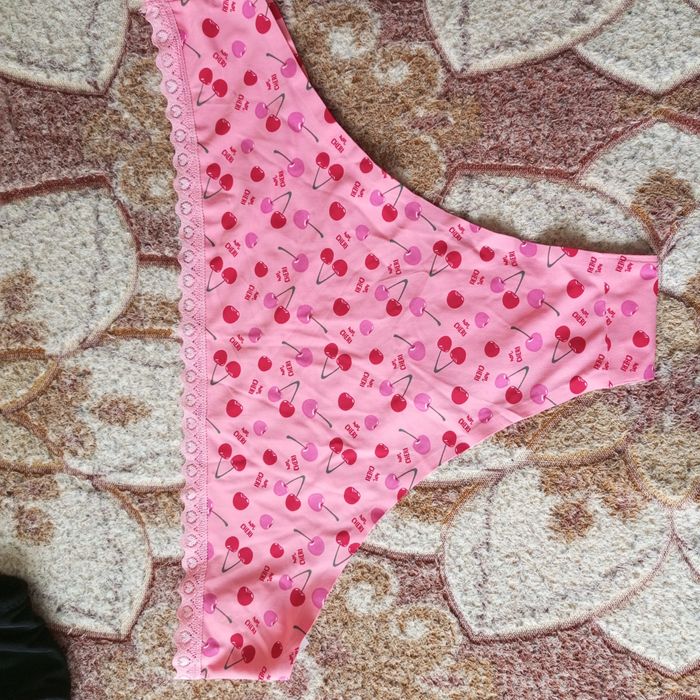 Нові жіночі трусики хл