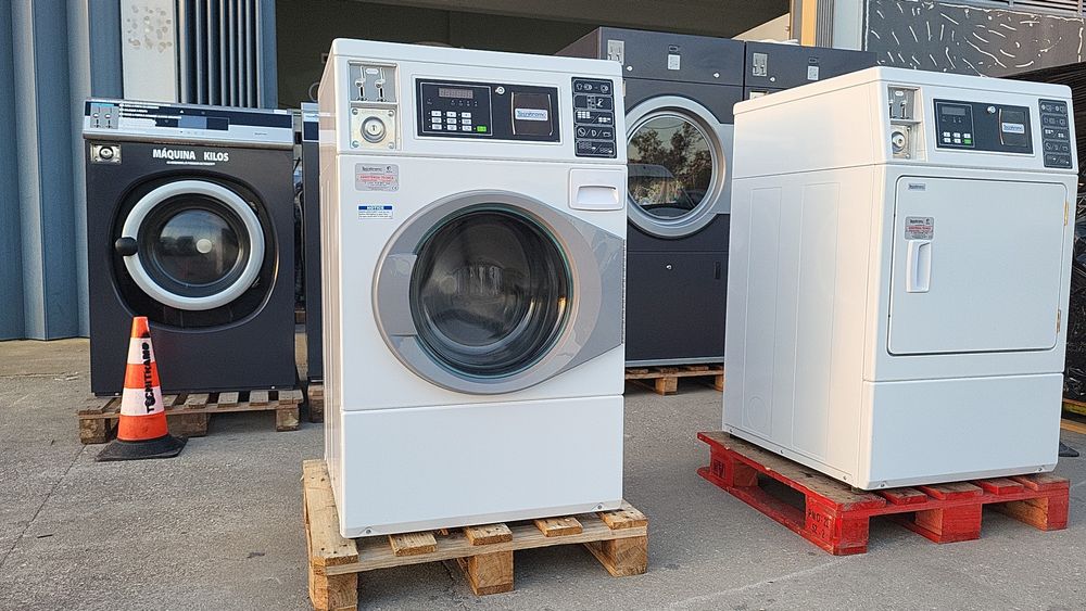 Maquina de lavar e secar self service