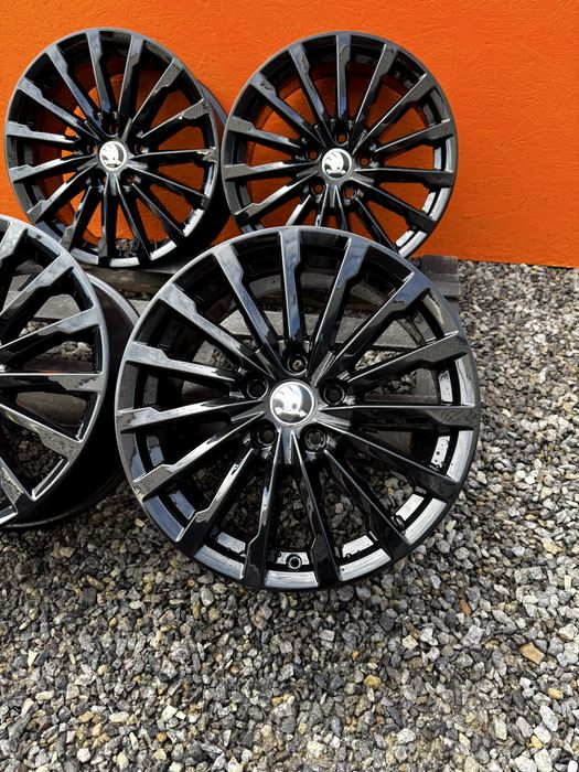 Диски R17 5.112 ET45 цо 57.1 гольф пассат тігуан тоуран шкода а5 а7