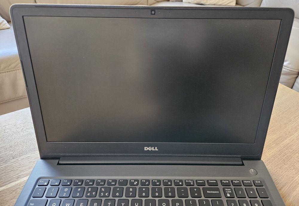 Notebook / Laptop 15,6" Dell Vostro 5568 i5-7200U/8GB/240+1000MWin10X
