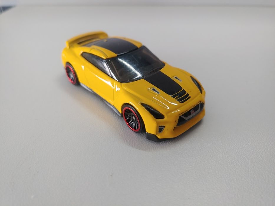 hot wheels nissan gtr r35 - wszystko dla dziecka | OLX Dla