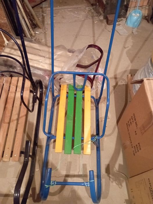 Санки детские новые.