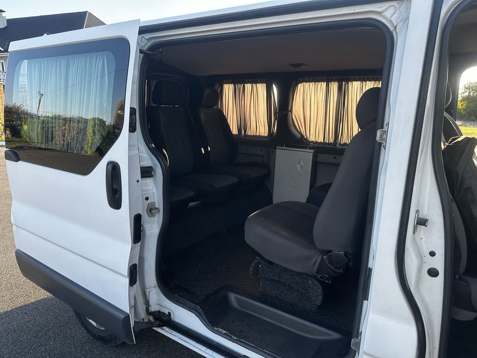 Renault Trafic 2.5 dCi, 2003 рік