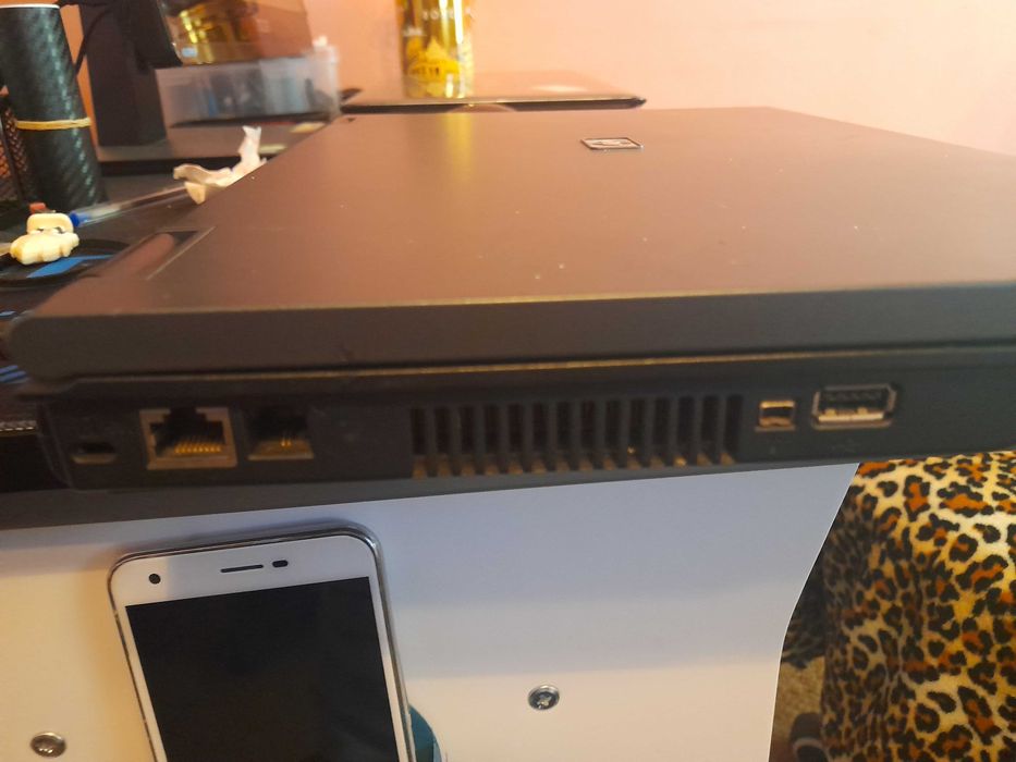 portatil hp compaq nx7800 em excelente estado.