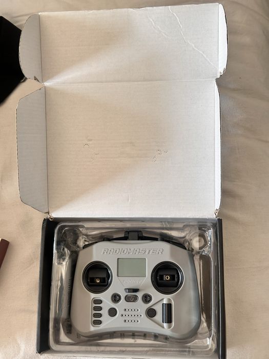 RadioMaster Pocket ELRS LBT – Rádio/Comando para Drone FP