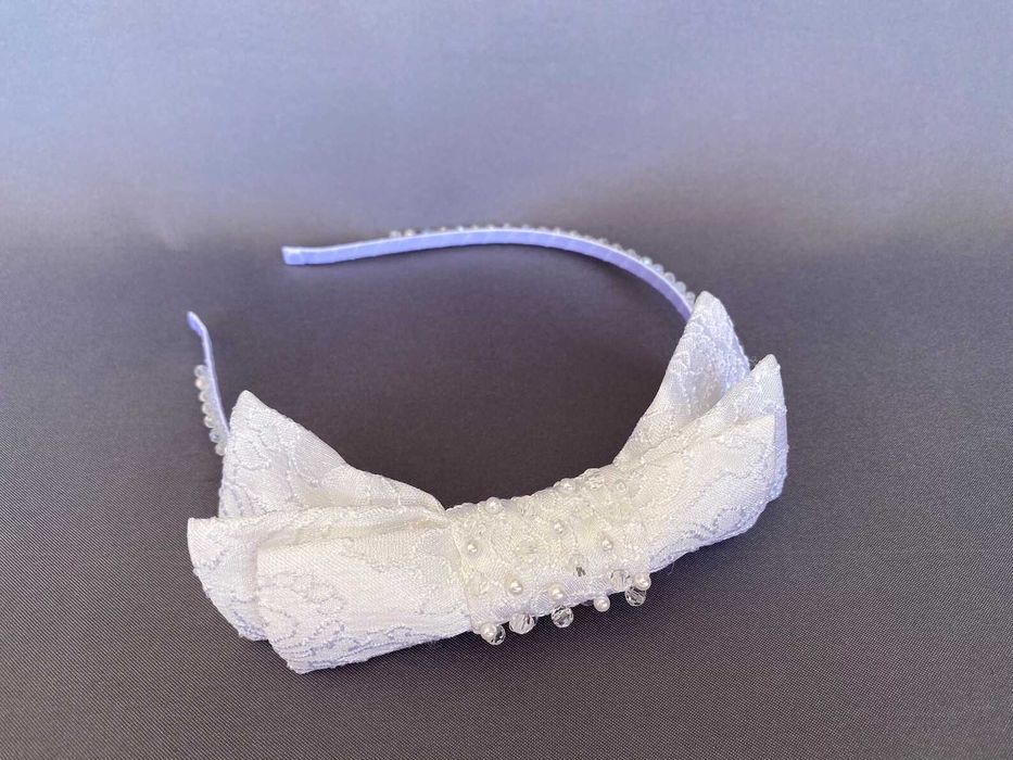 Bandolete artesanal com laço