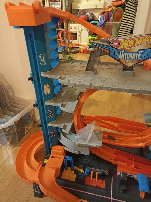 Garaż hot wheels