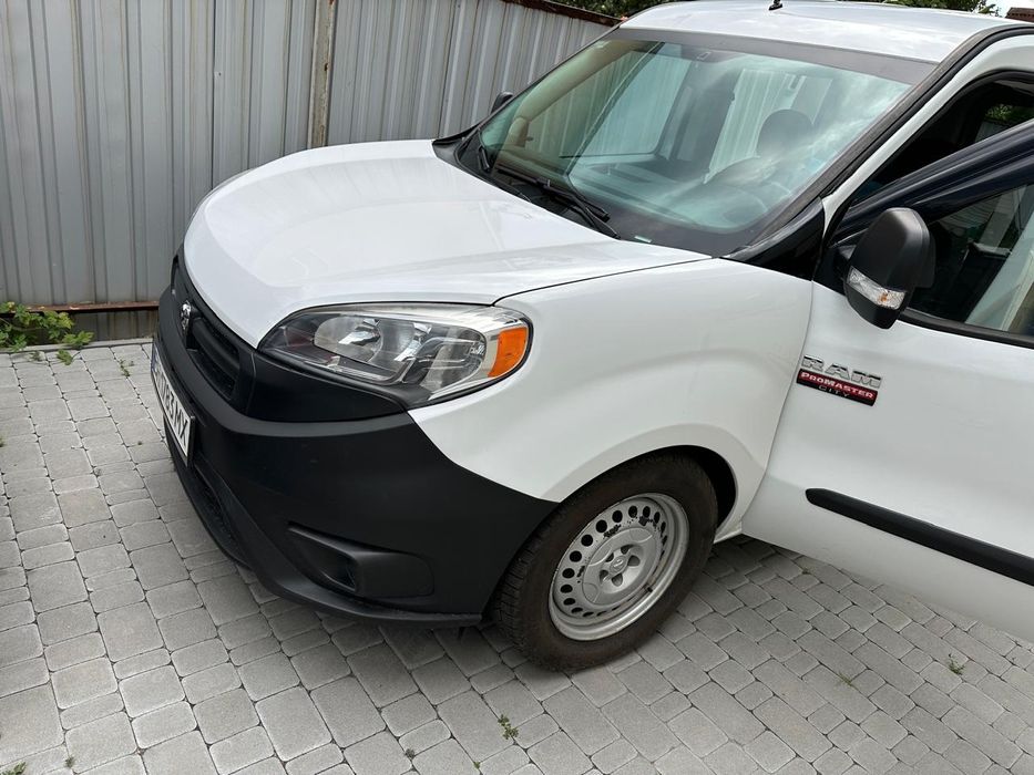 Dodge Promaster City (Fiat doblo)2015 года.