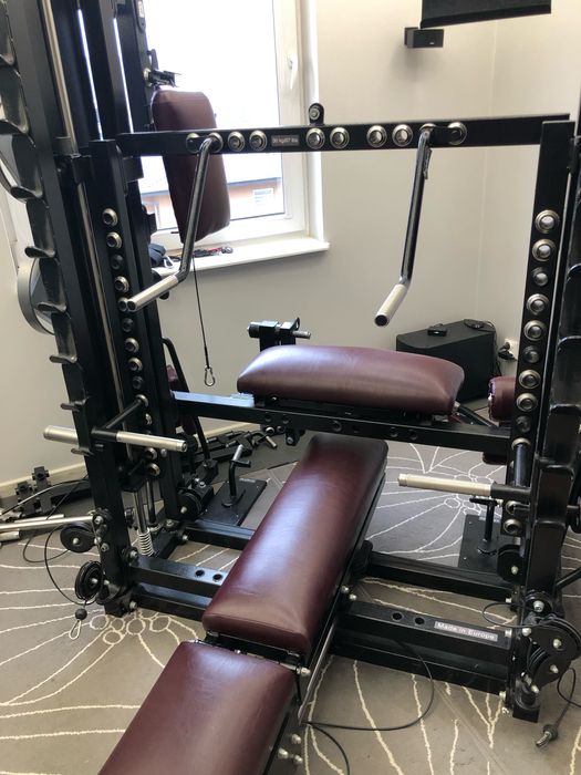 Maszyna do ćwiczeń Titan