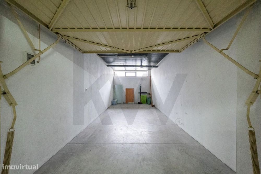 T2 Quinta da Borleteira: Luminosidade, Áreas Generosas e Garagem Box
