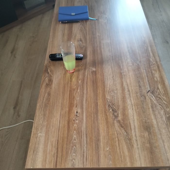 Stolik kawowy lub ława