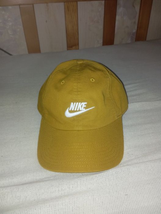 Кепка Nike Club Cap M/L гірчичного кольору