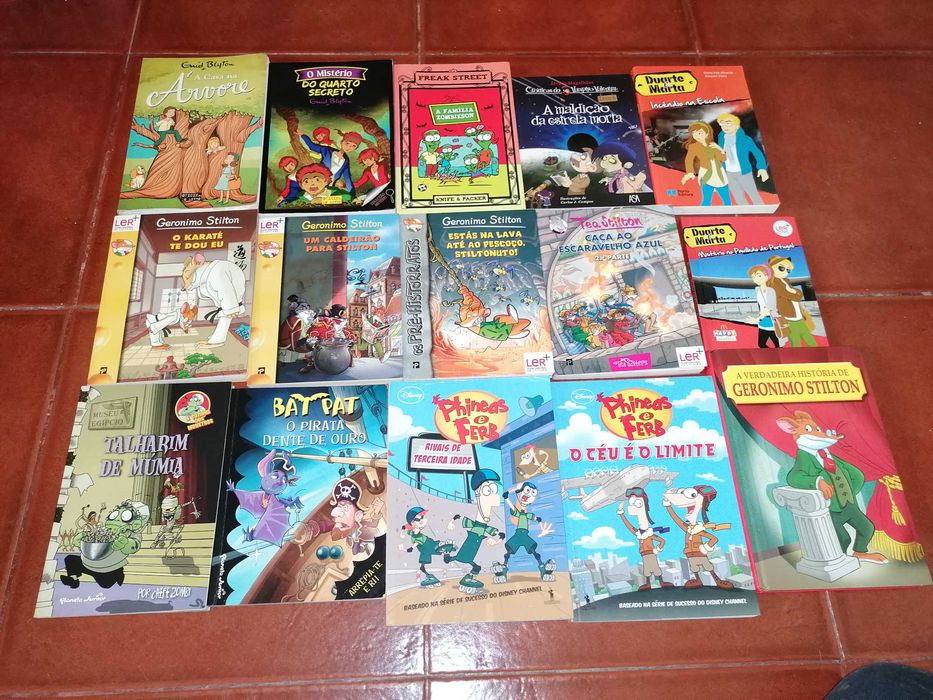 Vários livros infantis