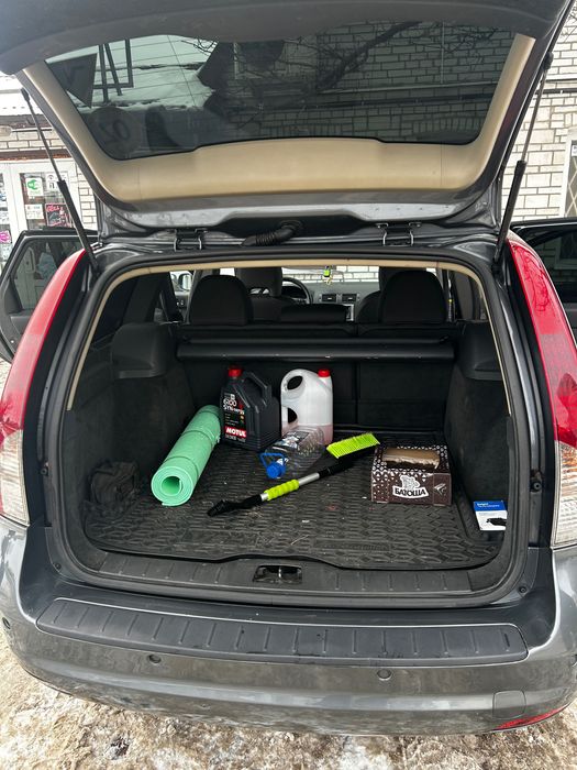 Авто Volvo V50 2009 рік