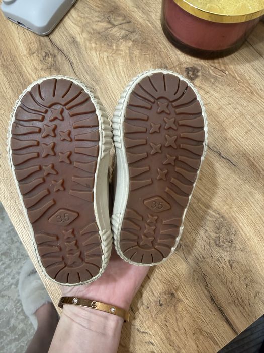 Ідеальні кеди на весну Next