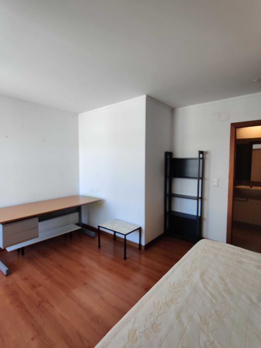 Suite individual com WC privativo na Alta de Lisboa 450€ Estudantes