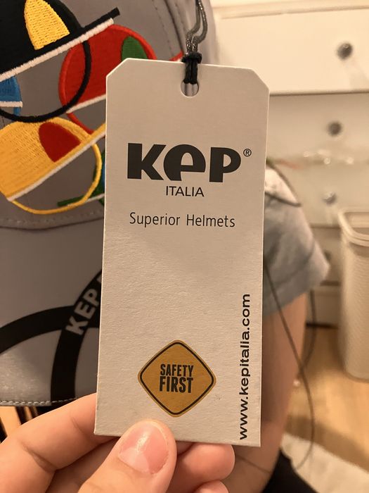 Czapka z dasxkiem KEP