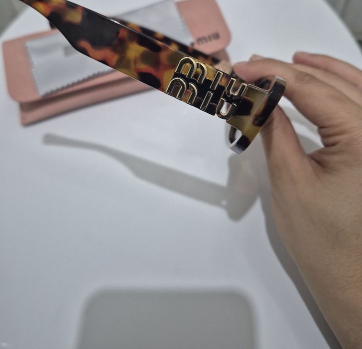 Óculos de sol Miu Miu