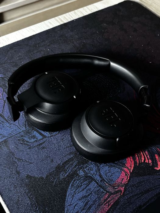 JBL Tune 720 BT preto