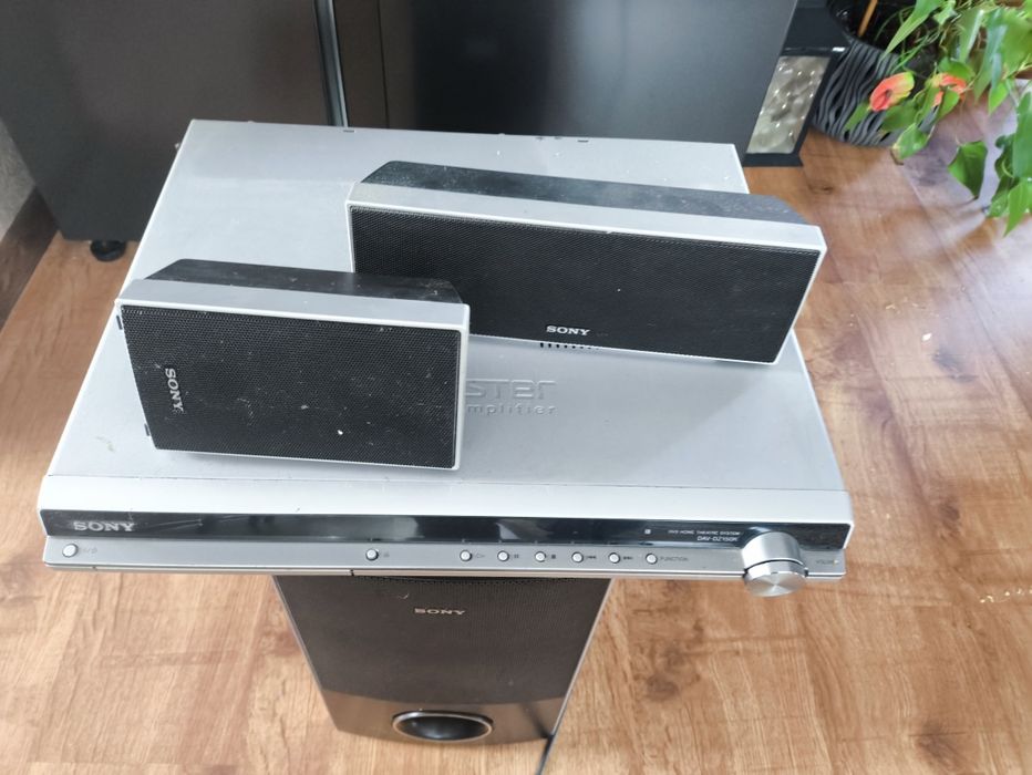 Домашній кінотеатр Sony DAV-DZ150K