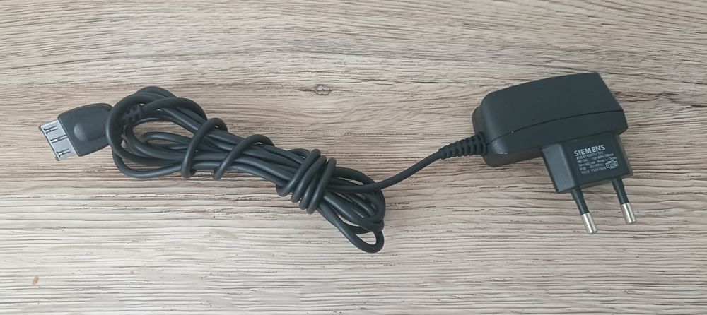 Ładowarka sieciowa Siemens
