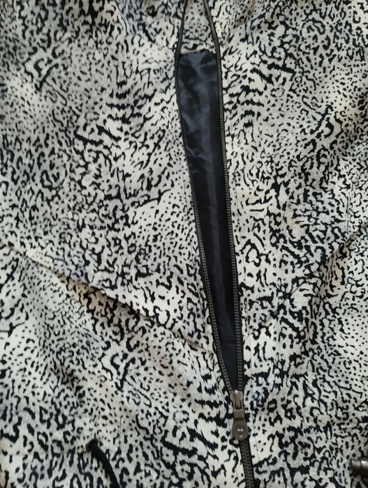 Куртка,вітрова, жакет  з тигровим принтом великий розмір