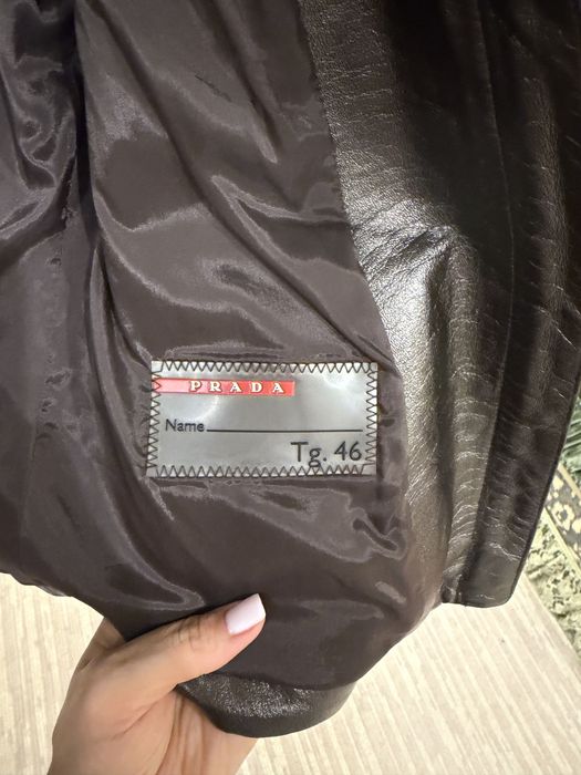 Продам куртку Prada 100% оригинал