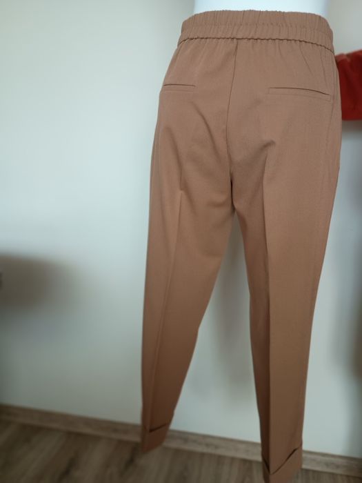 Eleganckie spodnie damskie Reserved