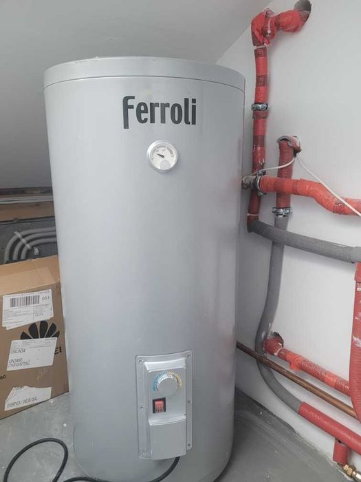 Bojler grzewczy Ferroli 107 l