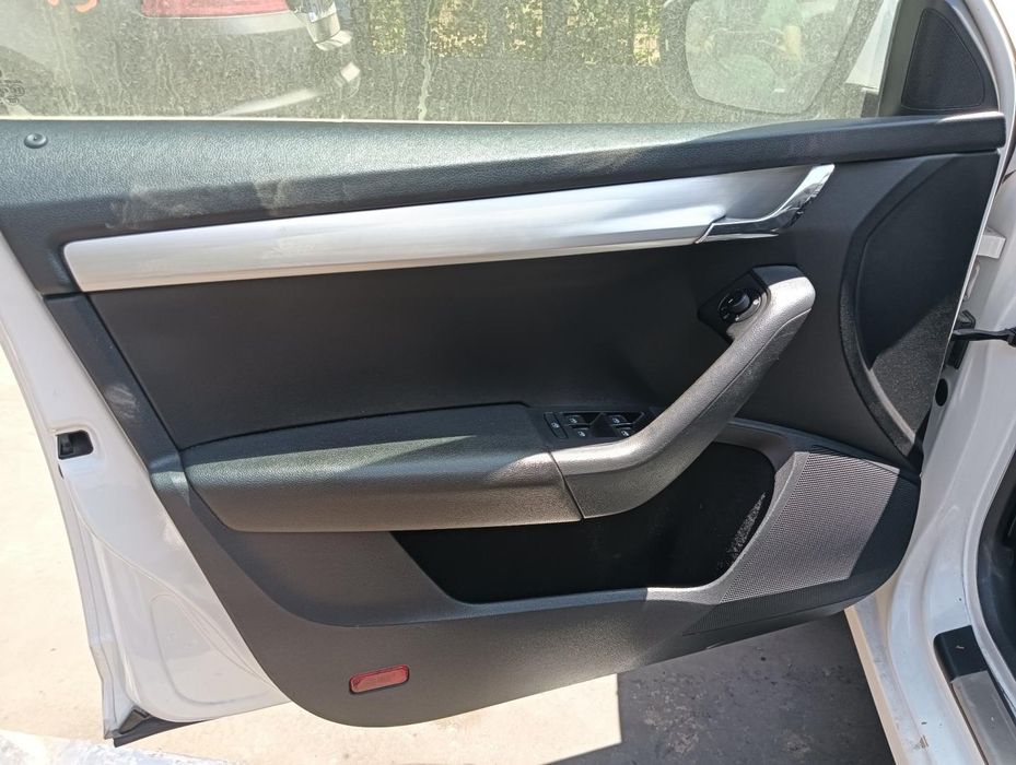 Retrovisor Esquerdo Skoda Octavia