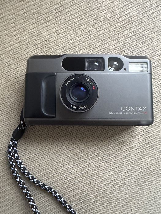 Contax t2 mint condition