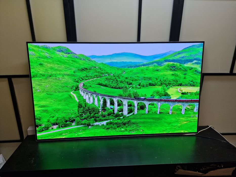 LG Oled 55cali 4K UHD DVB-T2 SMART telewizor  z wadą